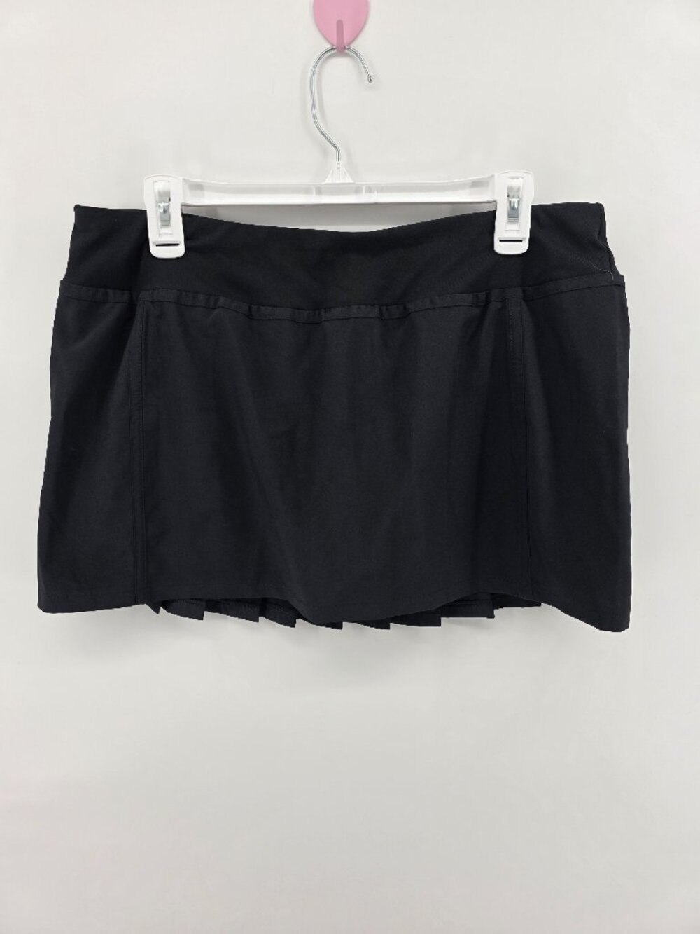 Fabletics Black Pleated Skort Size L Athletic Tennis Skirt with Built-In Shorts
